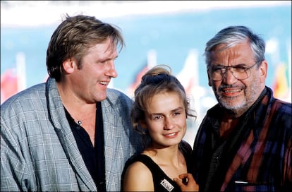 Gerard Depardieu, Sandrine Bonnaire y Maurice Pialat presentando 'Bajo el sol de Satán' en Cannes en 1987.