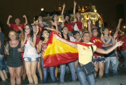 La noche se sald con tres detenidos y un imputado por agresiones.