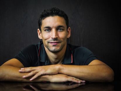 Jesús Navas posa en la concentración del Sevilla en Alemania.