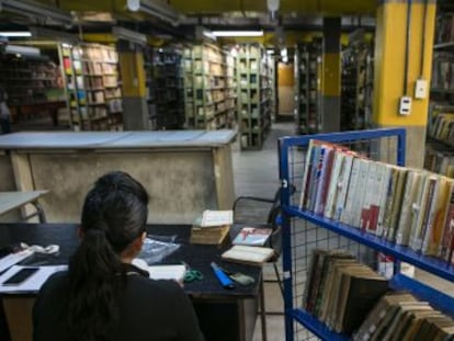 Restauradores, ‘detetives’ e inventores trabalham às sombras para preservar o patrimônio bibliográfico