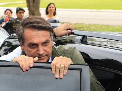 Bolsonaro se dirige a depositar su voto en Rio de Janeiro, el 28 de octubre