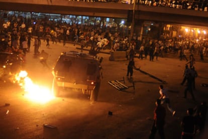 Enfrentamientos en el centro de El Cairo, anoche.