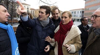 Cristina Cifuentes, ayer durante un acto de campa&ntilde;a en &Aacute;vila.