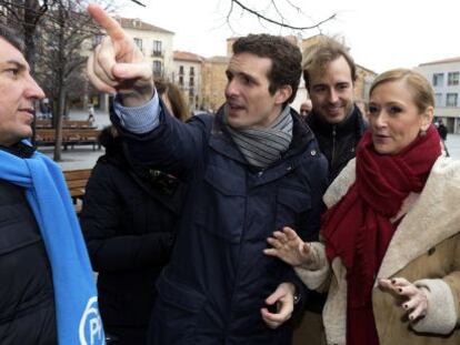 Cristina Cifuentes, ayer durante un acto de campa&ntilde;a en &Aacute;vila.