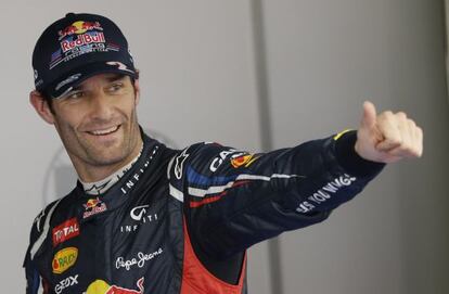 Mark Webber celebra el mejor tiempo