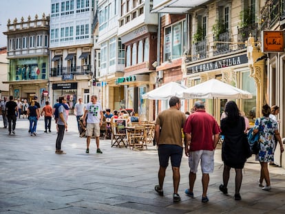 Ambiente en la calle Riego de Agua, en la ciudad de A Coruña.