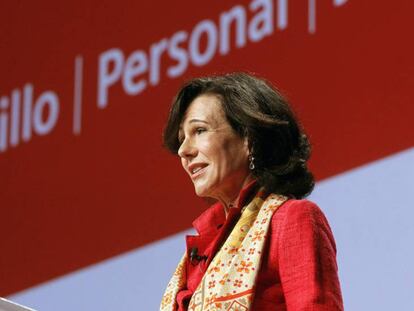 La presidenta del Banco Santander, Ana Botín, durante una comparecencia ante accionistas. 