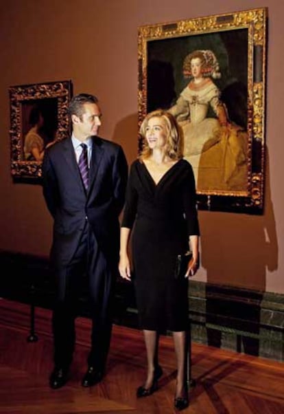 La infanta Cristina y su marido, Iñaki Urdangarin, durante la visita privada que han realizado a la exposición de Velázquez de la National Gallery de Londres.