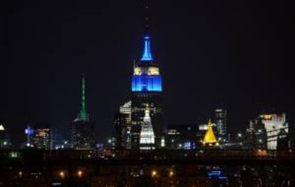 Fotografía tomada el pasado 11 de diciembre en la que se regitró un panorámica del edificio Empire State, en Nueva York (EE.UU.). Las acciones de Empire State Realty Trust (ESRT) salieron este miércoles a bolsa con un precio de 13 dólares. EFE/Archivo