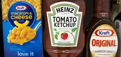 Productos de Kraft y Heinz en un lineal de supermercado. Ambas compa&ntilde;&iacute;as protagonizaron una de las mayores operaciones de fusi&oacute;n el a&ntilde;o pasado.