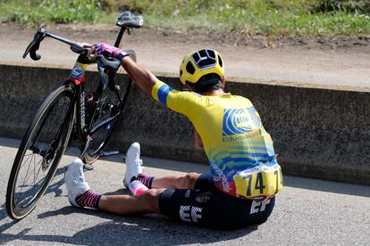 Higuita, nada más sufrir la caída en el Tour este domingo.