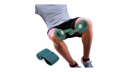 Gadgets para treinar em casa em um fundo branco.