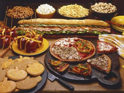 Algunas pizzas precocinadas, bollería, galletas o palomitas contienen índices más elevados de grasas 'trans'.