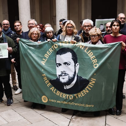 Armanda Colusso, madre de Alberto Trentini, y Alessandra Ballerini en Milán