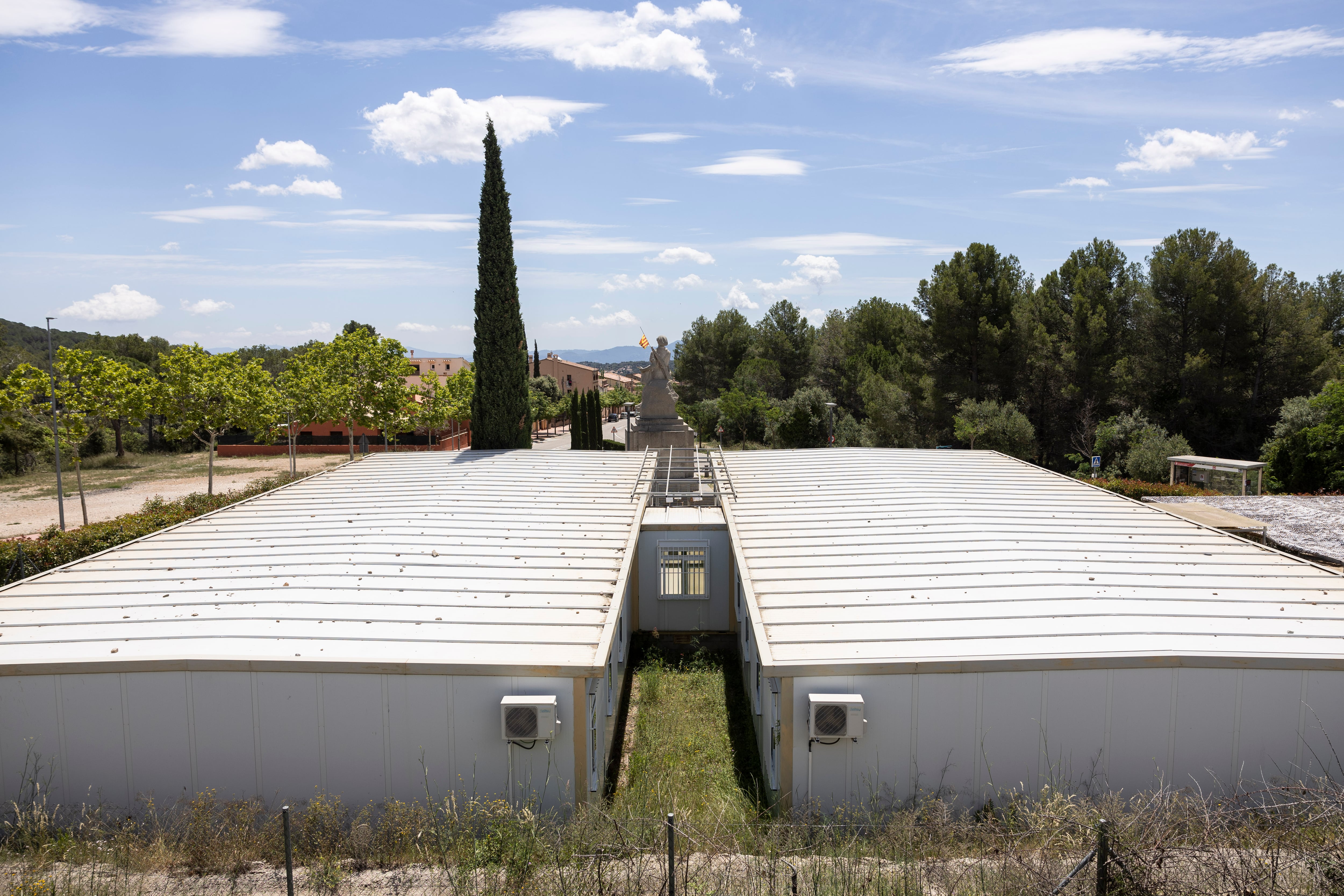 La burocracia y los desacuerdos políticos encallan la construcción de nuevas escuelas