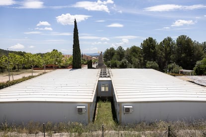Módulos prefabricados de la escuela El Bruc, en el municipio del Bruc.
