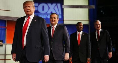 Donald Trump, Ted Cruz, Ben Carson y Jeb Bush, este jueves en el plat&oacute; del debate.