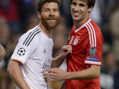 Alonso, junto a Javi Mart&iacute;nez, en un Madrid-Bayern.