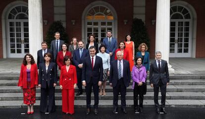 El presidente del Gobierno, Pedro Snchez preside el primer Consejo de Ministros