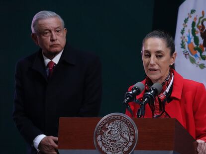 Andrés Manuel López Obrador y Claudia Sheinbaum, durante una conferencia matutina de Presidencia, en Ciudad de México, en una imagen de archivo.