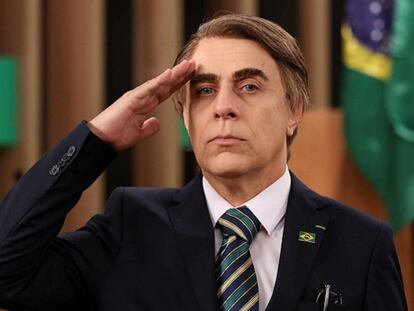 O comediante Tom Cavalcante faz uma paródia do presidente Jair Bolsonaro.