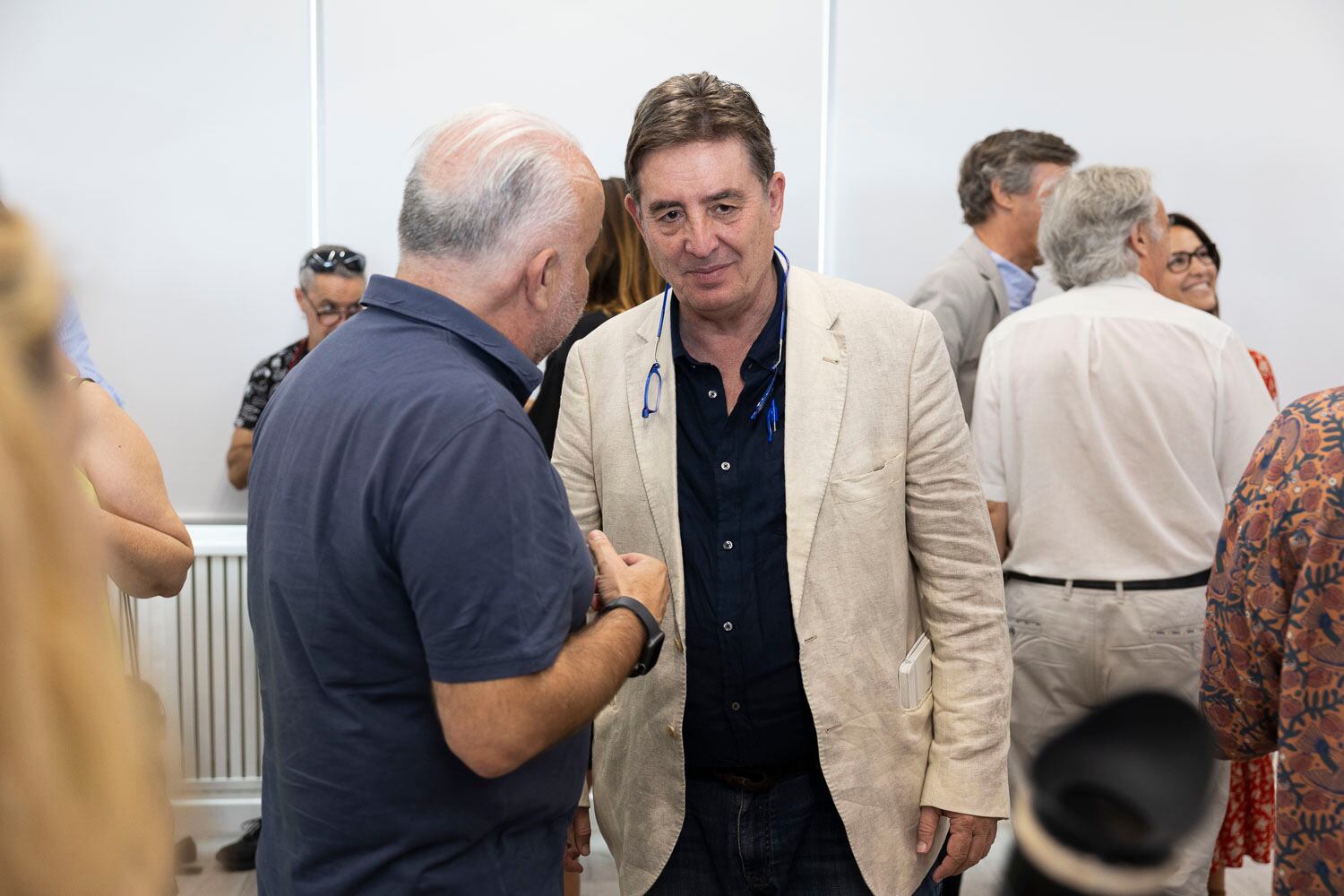 El poeta y director del Instituto Cervantes, Luis García Montero, durante el acto de lectura del manifiesto del mundo de la cultura a favor del voto progresista.