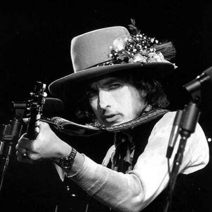 Bob Dylan, en 1975 durante la gira The Rolling Thunder Revue.