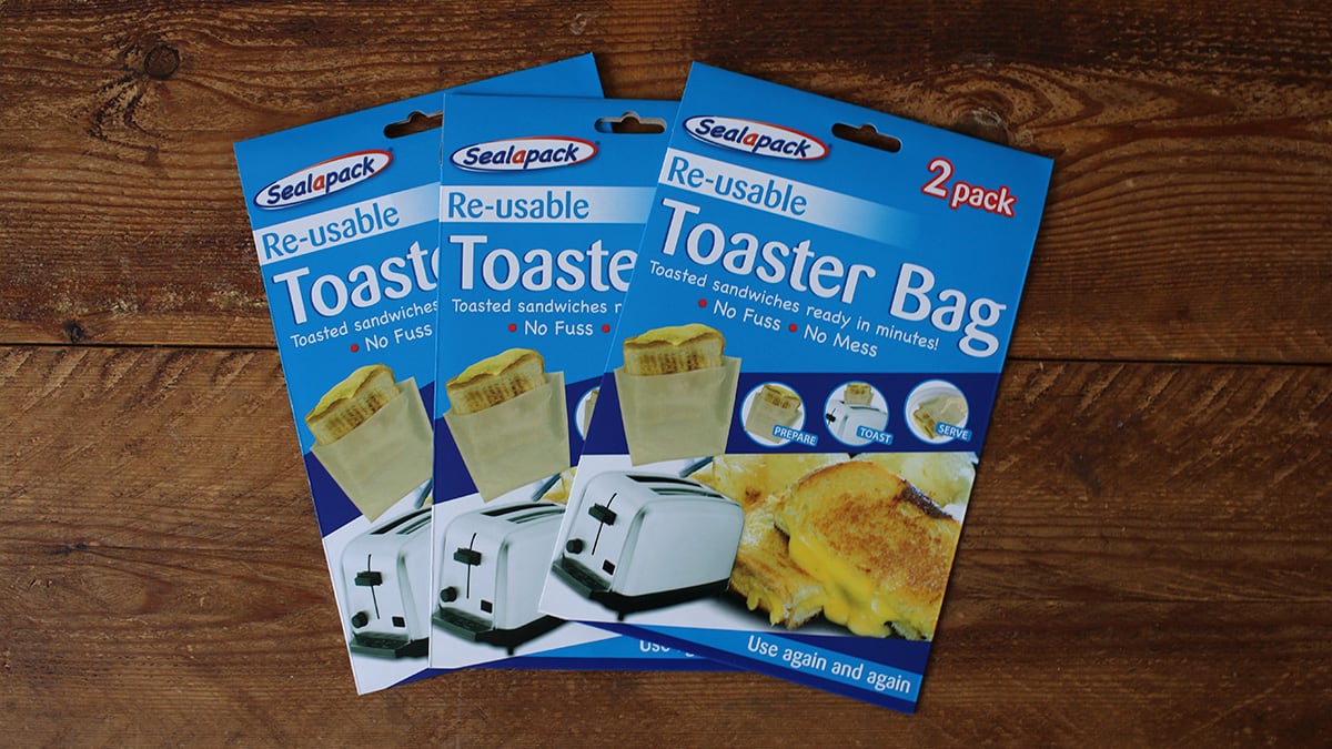 Las bolsas para tostadora ayudan a obtener un tostado uniforme del pan.