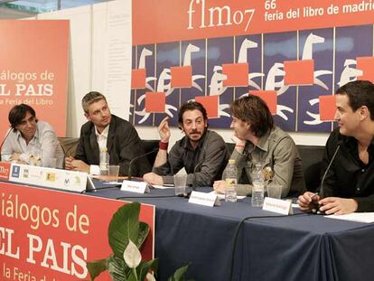 Agustín Díaz-Yanes, Ray Loriga, Daniel Sánchez Arévalo y Roberto Santiago, en la Feria del Libro.