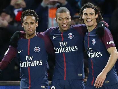 Los delanteros del PSG Neymar, Mbappé y Cavani.