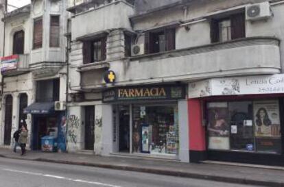 La misma farmacia, este miércoles, sin stock y con la presión de la banca.