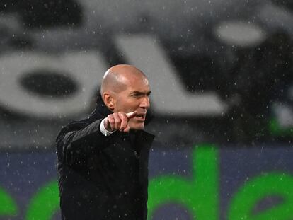 Zidane, este martes en el partido contra el Getafe en el Di Stéfano.