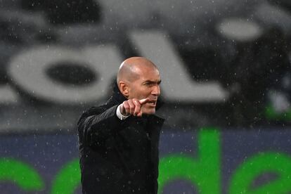 Zidane, este martes en el partido contra el Getafe en el Di Stéfano.