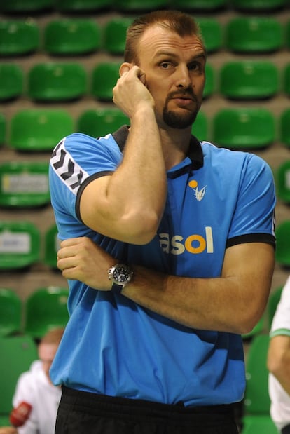 Zan Tabak, durante un entrenamiento del Cajasol, su anterior equipo.