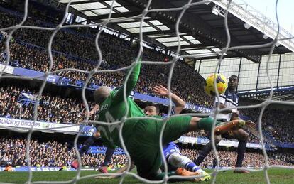 Terry, en el momento de batir a Howard.