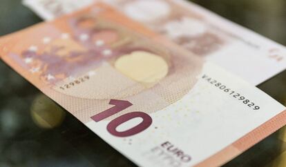 Un billete de 10 euros.