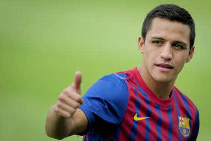 Alexis Sánchez, durante su presentación con el Barcelona.