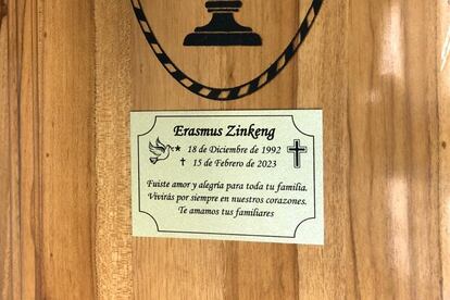 El ataúd de Erasmus Zinkeng.