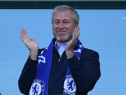 Roman Abramóvich, en el palco de Stamford Bridge en 2017.