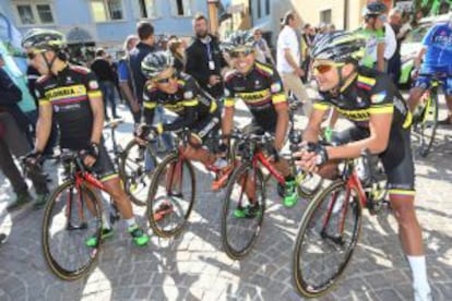 Walter Pedraza, Brayan Ramirez, Miguel Angel Rubiano y Fabio Duarte en el Giro del Trentino-Melinda.