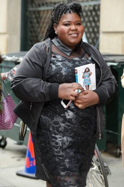 Gabourey Sidibe, con su libro, el pasado 2 de mayo en Nueva York.