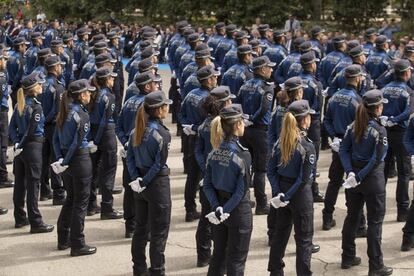 Actos de celebración del patrón de la policía local de Madrid este lunes en el parque del Retiro.