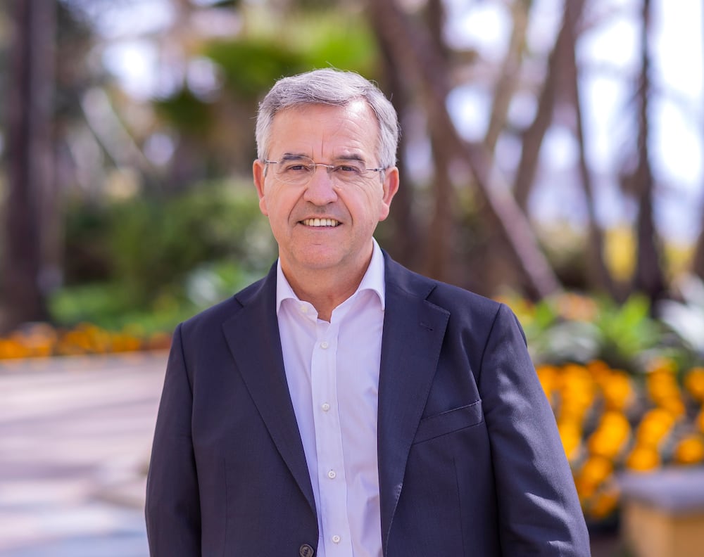 La justicia abre una nueva causa al alcalde de Estepona por ...