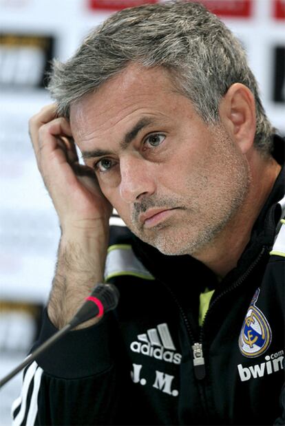 José Mourinho, durante la rueda de prensa.