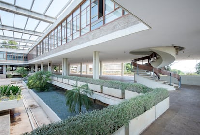Universidad Laboral de Cheste, 1967-1969, de Fernando Moreno Barberá.

