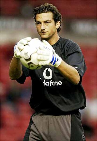 Ricardo, en septiembre de 2002 tras ser fichado por el Manchester United.