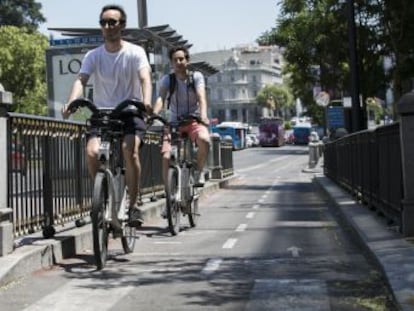 A pesar del alarmismo que generan los accidentes ciclistas, las bicis sufren 0,9 accidentes por cada 100.000 recorridos frente a los 1,3 de los vehículos