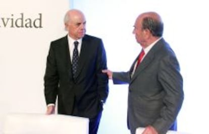 Francisco Gonz&aacute;lez, presidente de BBVA, y Emilio Bot&iacute;n, presidente de Santander