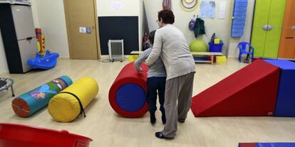 Una terapia para menores con autismo en Valencia.