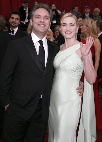 Además de formar durante años una de las parejas más importantes de Hollywwod, Sam Mendes y Kate Winslet alcanzaron también el éxito en los Oscar, aunque por separado. Él, como director, en 1999, por 'American Beauty'. Ella, como intérprete. Winslet ha estado nominada en siete ocasiones, habiéndose hecho con el galardón a Mejor Actriz por 'The Reader' en 2008. Ambos se casaron en 2003 y anunciaron su separación en 2010.